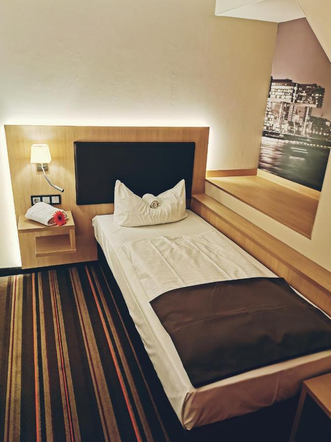 Hotel Fortune Cologne Exterior photo